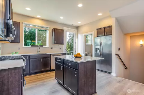 19308 35th Dr SE #D, Bothell, WA 98012 photo 4