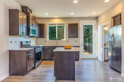 19308 35th Dr SE #D, Bothell, WA 98012 photo 3