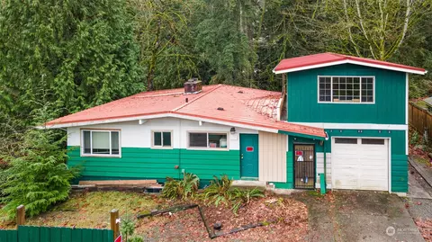 15403 SE 42nd St, Bellevue, WA 98006