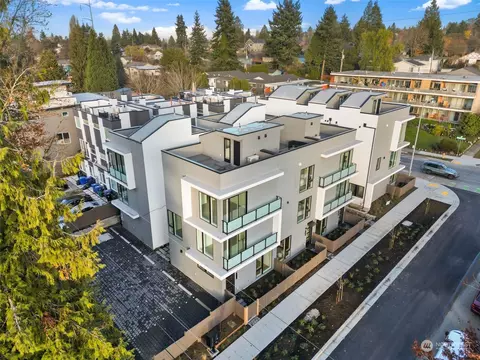 2112 SW Cloverdale St, Seattle, WA 98106