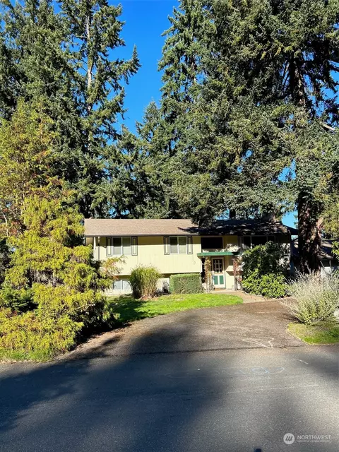 10711 112 St SW, Tacoma, WA 98498