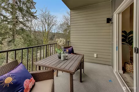 Exterior - 8919 NE 173rd Pl #D, Bothell, WA 98011 photo 5 of 7