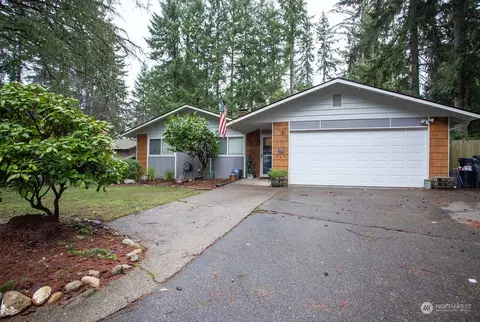 3857 Canterbury Pl SE, Port Orchard, WA 98366