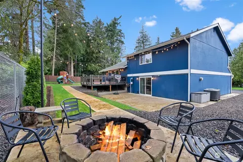 3643 NE Hyak Way, Bremerton, WA 98311