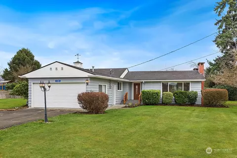 15383 Sunset Ln, Mount Vernon, WA 98273
