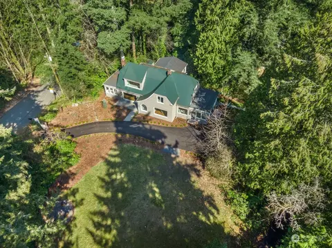 18208 40th Ave NE, Lake Forest Park, WA 98155