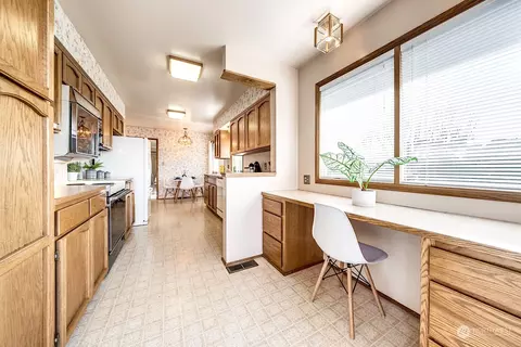 722 Rucker Ave, Everett, WA 98201 photo 24