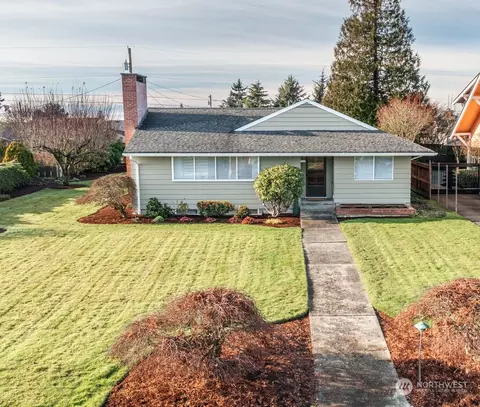 722 Rucker Ave, Everett, WA 98201 photo 4