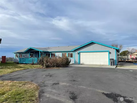 4744 NE Airway Dr, Moses Lake, WA 98837