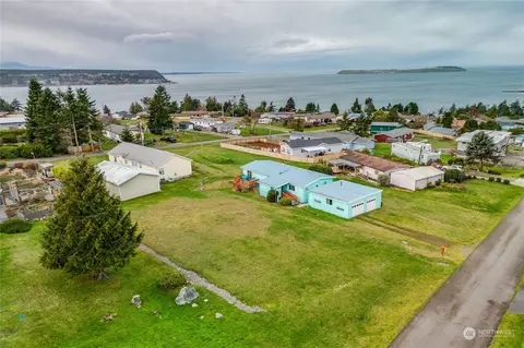 140 Spruce Dr, Port Townsend, WA 98368