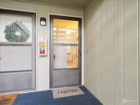 3590 Narrows View Ln NE #104, Bremerton, WA 98310