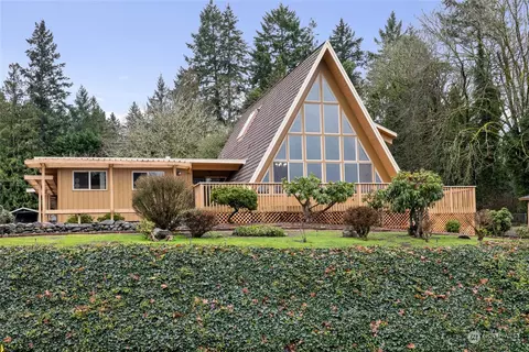 4024 10th St NW, Gig Harbor, WA 98335