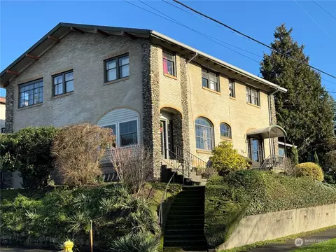 4202 Phinney Ave N, Seattle, WA 98103