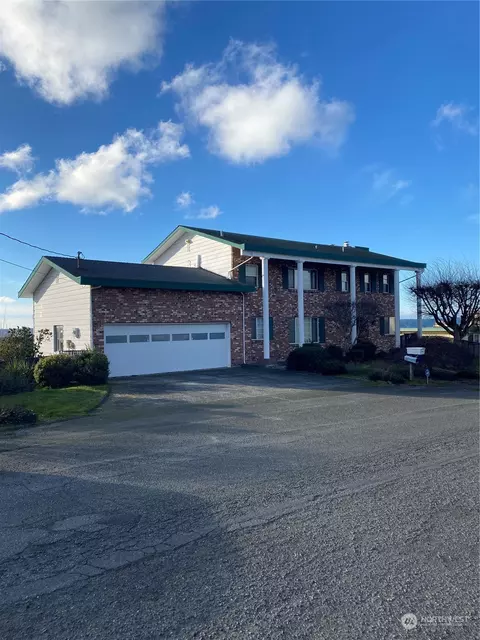 5936 Beverly Ave NE, Tacoma, WA 98422