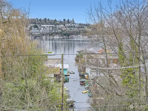 2328 Fairview Ave E #302, Seattle, WA 98102