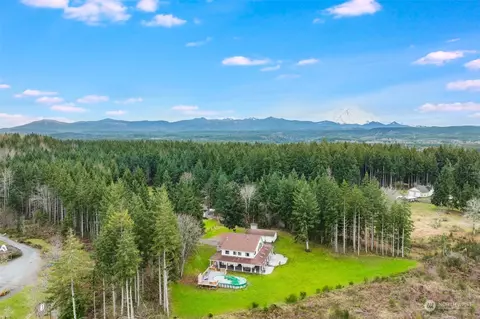 15950 233rd Ave E, Orting, WA 98360