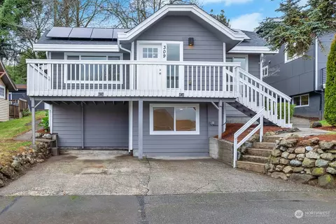309 Hardie Ave NW, Renton, WA 98057