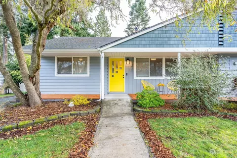 23423 92nd Ave W, Edmonds, WA 98020
