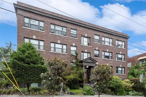 1136 13th Ave #206, Seattle, WA 98122