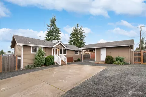 1129 Maple St, Everett, WA 98201