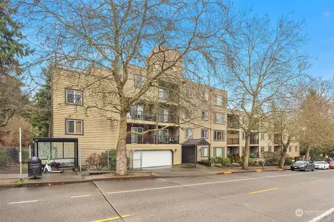 840 NE 125th St #212, Seattle, WA 98125