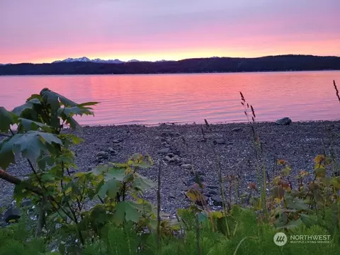 15550 State Route 106, Belfair, WA 98528