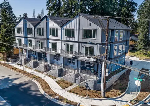 5602 A 238th St SW #A, Mountlake Terrace, WA 98043