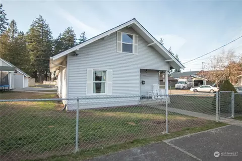 6702 S Mason Ave, Tacoma, WA 98409
