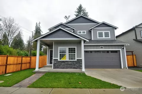 8677 Kimmie Loop SW, Tumwater, WA 98512
