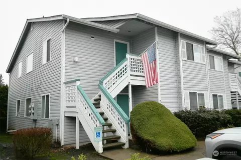1101 37th St SE #204, Auburn, WA 98002