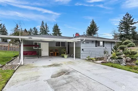 10443 SE 222nd St, Kent, WA 98031