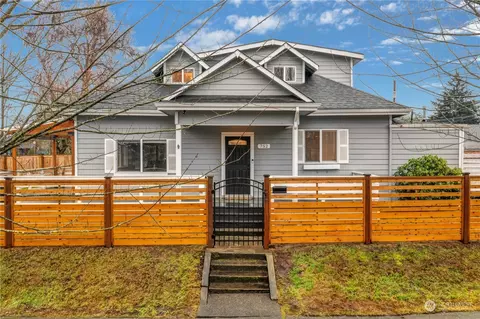 752 S 41st St, Tacoma, WA 98418