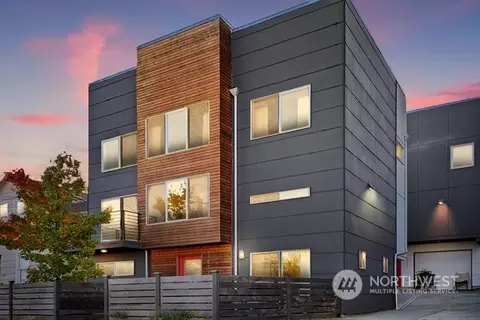 2833 SW Yancy St, Seattle, WA 98126