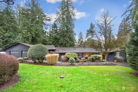 6925 NE 134th St, Kirkland, WA 98034