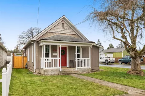 302 S Sams St, Monroe, WA 98272