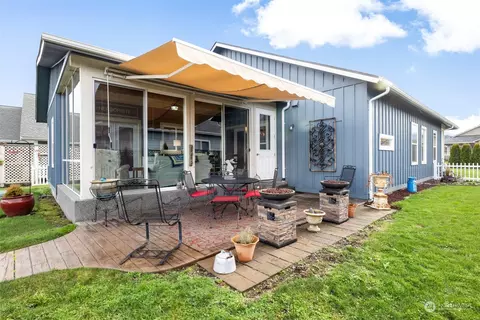 340 E Willow St, Sequim, WA 98382 photo 3