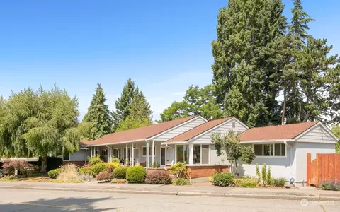 5301 Erskine Way SW, Seattle, WA 98136