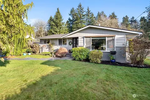 713 Crown Dr, Everett, WA 98203