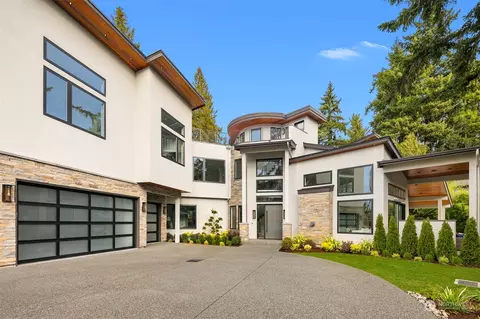 1250 111th Ave NE, Bellevue, WA 98004