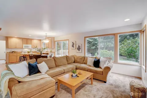 10617 27th Dr SE, Everett, WA 98208 photo 9