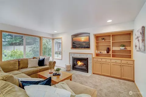 10617 27th Dr SE, Everett, WA 98208 photo 8