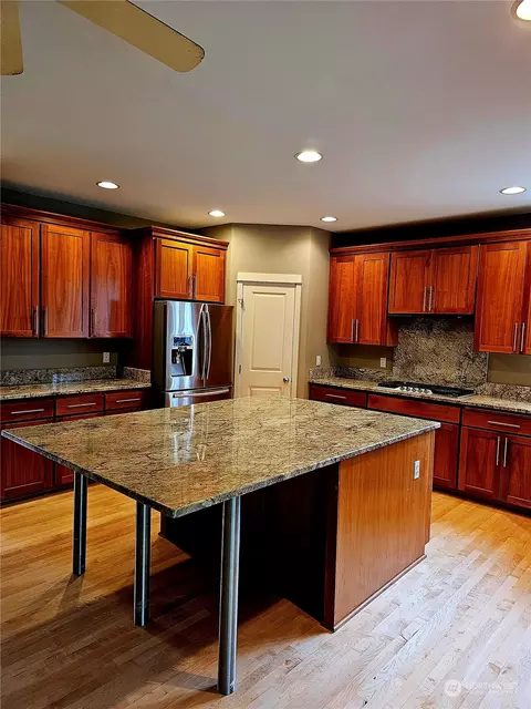 14408 148th St E, Orting, WA 98360 photo 6