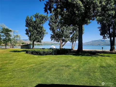 1 Beach 548-k, Manson, WA 98831