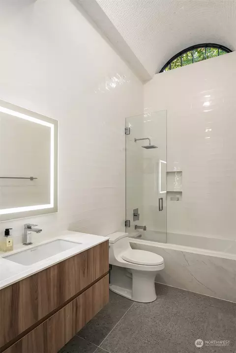 3303 E Madison St, Seattle, WA 98112 photo 21