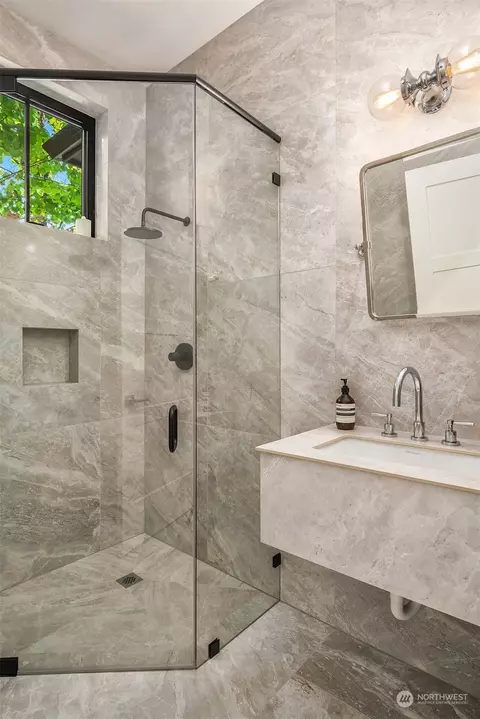 3303 E Madison St, Seattle, WA 98112 photo 19
