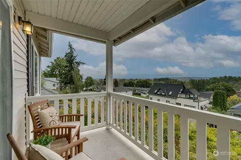 Exterior - 5210 S 3rd Ave #A, Everett, WA 98203 photo 7 of 7