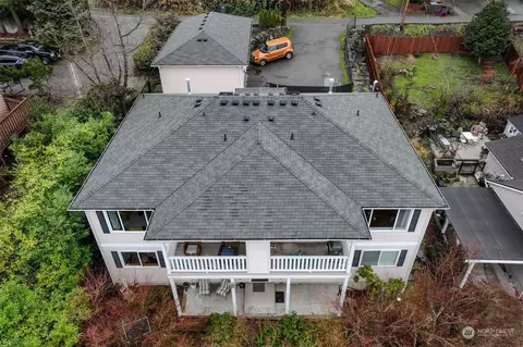 Exterior - 5210 S 3rd Ave #A, Everett, WA 98203 photo 2 of 7