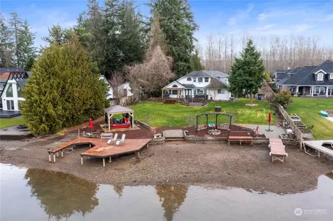 5322 218th Ave E, Lake Tapps, WA 98391
