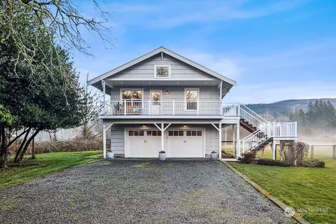 37935 SE 80th St, Snoqualmie, WA 98065