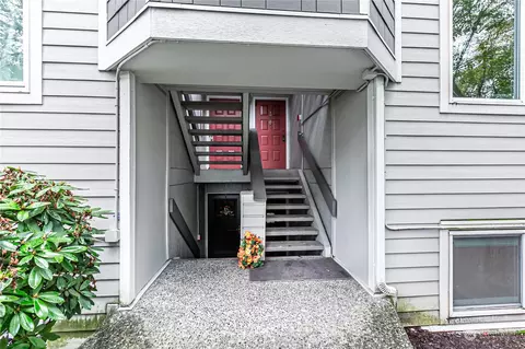 4200 Factoria Blvd SE #B10, Bellevue, WA 98006